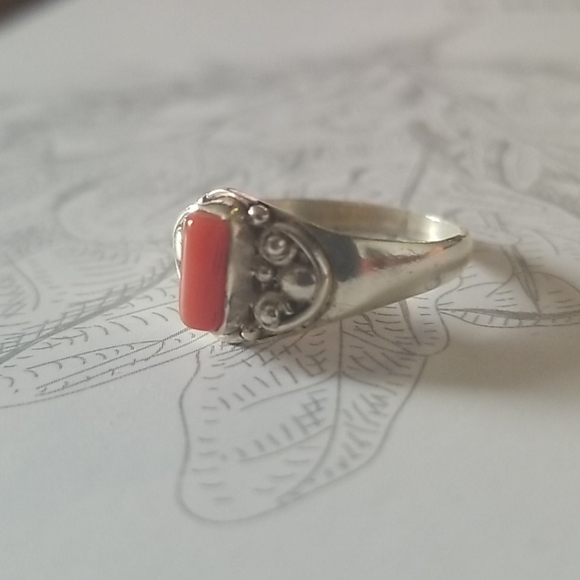 Silver ring. - Picture 4 of 5